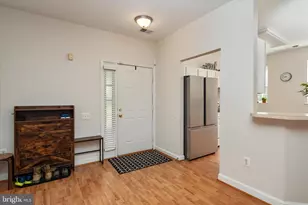 2703 Oak Leaf Ct, Odenton, MD 21113 - Photo 4