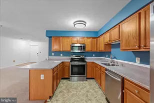 631 Admiral Dr, Annapolis, MD 21401 - Photo 26
