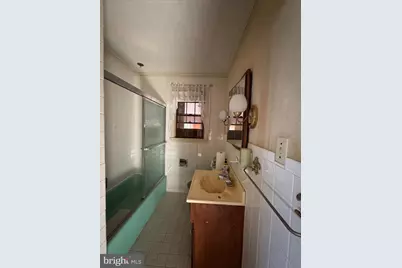 19 Seward Avenue, Brooklyn, MD 21225 - Photo 12