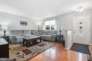 7854 Centergate Ct, Pasadena, MD 21122 - Photo 4
