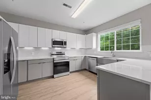 704 Summertime Dr, Odenton, MD 21113 - Photo 18