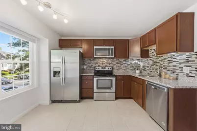 1704 W Bancroft Lane, Crofton, MD 21114 - Photo 2