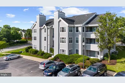 601 Forest Walk Lane #204, Odenton, MD 21113 - Photo 4