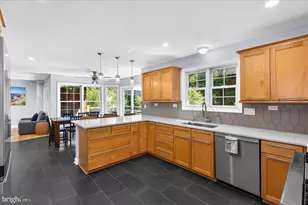 102 Brewer Ave, Annapolis, MD 21401 - Photo 8