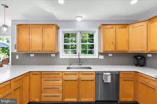 102 Brewer Ave, Annapolis, MD 21401 - Photo 12