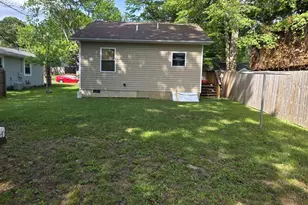 1718 Ridgely Rd, Edgewater, MD 21037 - Photo 2