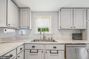 1217 Pine Ave, Shady Side, MD 20764 - Photo 10