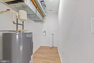 771 209th St, Pasadena, MD 21122 - Photo 14
