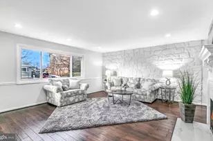227 Easton S, Laurel, MD 20724 - Photo 6