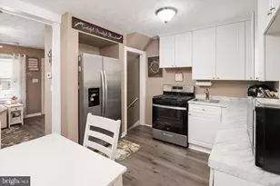 5208 Patrick Henry Dr, Baltimore, MD 21225 - Photo 10