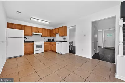 1610 E Bancroft Lane, Crofton, MD 21114 - Photo 6