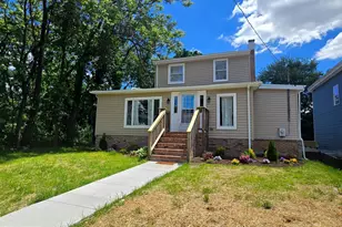261 Arundel Rd, Pasadena, MD 21122 - Photo 2