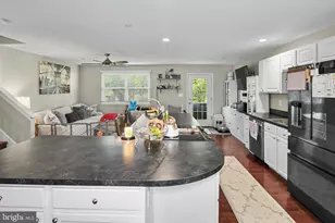 422 Porpoise Ln, Riva, MD 21140 - Photo 8