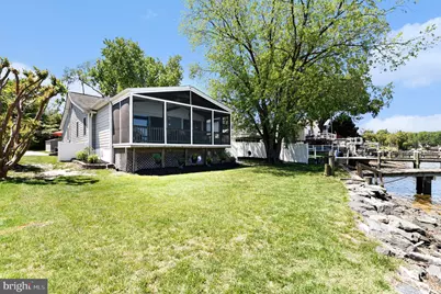 1069 Locust Drive, Pasadena, MD 21122 - Photo 4