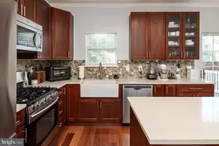 2333 Manomet Ct, Crofton, MD 21114 - Photo 12