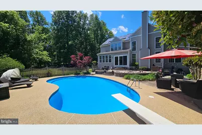 6107 Traceys Overlook Road, Tracys Landing, MD 20779 - Photo 4