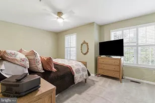 8119 Gray Stone Ln, Pasadena, MD 21122 - Photo 14