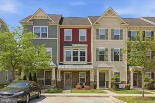621 Ravenwood Dr, Glen Burnie, MD 21060 - Photo 2