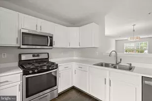 470 Renfro Ct, Glen Burnie, MD 21060 - Photo 8