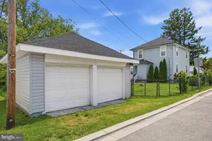 300 Townsend Ave, Brooklyn, MD 21225 - Photo 36