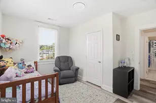 300 Townsend Ave, Brooklyn, MD 21225 - Photo 20