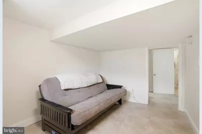 300 Townsend Avenue, Brooklyn, MD 21225 - Photo 32