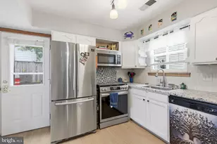 1071 Kings Rd, Pasadena, MD 21122 - Photo 6