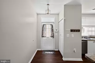 1928 Pawlet Dr, Crofton, MD 21114 - Photo 2