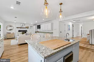 241 Edgewater Dr, Edgewater, MD 21037 - Photo 10