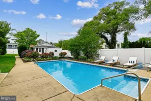 241 Edgewater Dr, Edgewater, MD 21037 - Photo 48