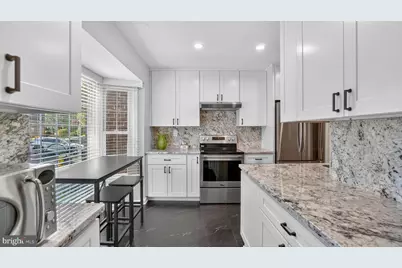 1474 Carlyle Court, Crofton, MD 21114 - Photo 4
