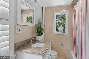34 Pinkney St, Annapolis, MD 21401 - Photo 30