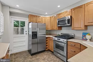 34 Pinkney St, Annapolis, MD 21401 - Photo 20