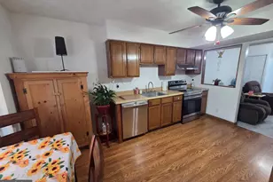 7853 Fernhill Ave, Pasadena, MD 21122 - Photo 6