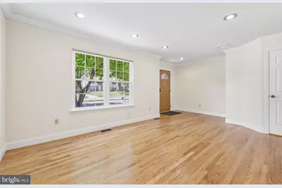 7961 Oakwood Road, Glen Burnie, MD 21061 - Photo 2