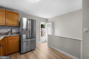 517 Fountain Dr, Linthicum Heights, MD 21090 - Photo 12