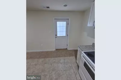 6952 Heritage Crossing, Glen Burnie, MD 21060 - Photo 10