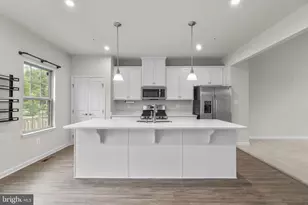7911 N Gladden Farm Way, Hanover, MD 21076 - Photo 10