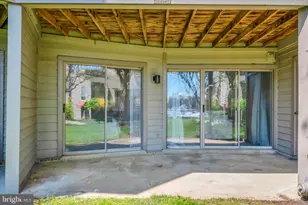 7036 Harbour Village Ct, Annapolis, MD 21403 - Photo 4