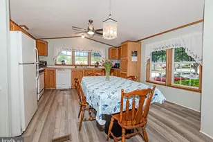 8021 Fair Breeze Dr, Severn, MD 21144 - Photo 10