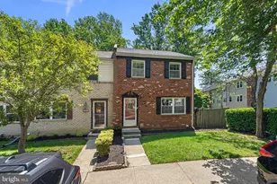 1673 Forest Hill Ct, Crofton, MD 21114 - Photo 2
