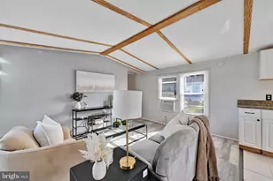 206 5th St, Lothian, MD 20711 - Photo 1