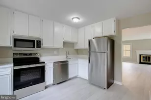 1509 Marlborough Ct, Crofton, MD 21114 - Photo 8