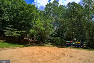 601 Center Dr, Severna Park, MD 21146 - Photo 60