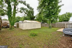 819 Dale Rd, Glen Burnie, MD 21060 - Photo 16