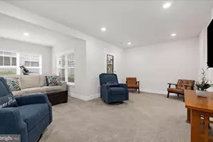 605 Lakemont Dr, Glen Burnie, MD 21060 - Photo 14