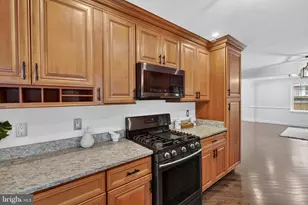 620 Douglas St, Brooklyn, MD 21225 - Photo 10
