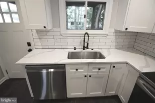 31 1st Ave, Glen Burnie, MD 21060 - Photo 4