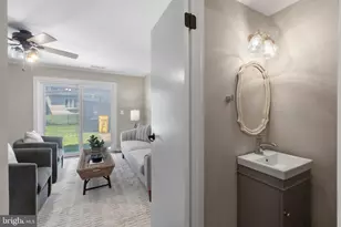8582 Beacon Point Rd, Pasadena, MD 21122 - Photo 12