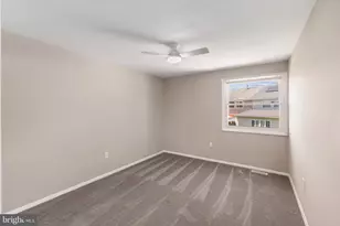 8582 Beacon Point Rd, Pasadena, MD 21122 - Photo 18